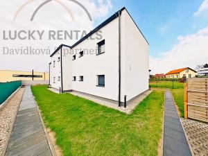 Pronájem bytu 1+kk, Sulice, Dubová, 34 m2
