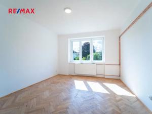 Prodej bytu 2+1, Kolín, Benešova, 56 m2