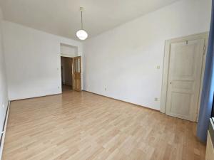 Pronájem bytu 2+kk, Praha - Vršovice, Krymská, 60 m2