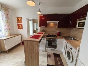 Pronájem bytu 1+1, Tábor, Petrohradská, 38 m2