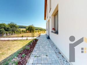 Prodej rodinného domu, Vinařice, 269 m2