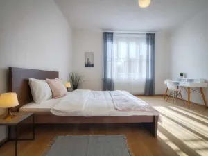 Pronájem bytu 3+kk, Praha - Holešovice, Ortenovo náměstí, 105 m2