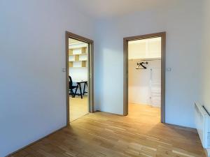 Pronájem bytu 2+kk, Praha - Holešovice, U městských domů, 48 m2