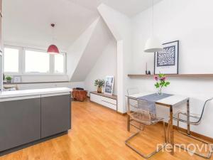 Prodej bytu 2+kk, Praha - Strašnice, Černokostelecká, 69 m2