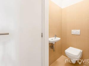 Prodej bytu 2+kk, Praha - Strašnice, Černokostelecká, 69 m2
