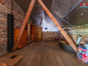 Prodej rodinného domu, Bzová, 173 m2