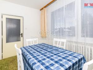 Prodej bytu 3+1, Seč, Sídl. 9. května, 54 m2