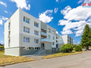 Prodej bytu 3+1, Seč, Sídl. 9. května, 54 m2