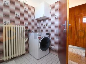 Pronájem bytu 3+1, Praha - Suchdol, Osvobození, 118 m2