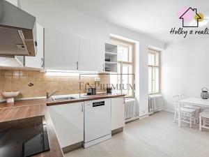 Pronájem bytu 3+1, Praha - Staré Město, Michalská, 99 m2