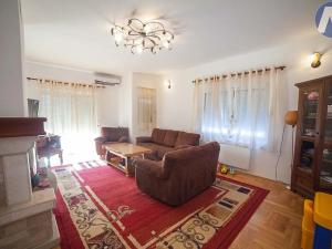 Prodej vily, Bar, Černá Hora, 250 m2
