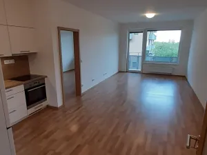 Pronájem bytu 2+kk, Praha - Strašnice, Zvěřinova, 61 m2