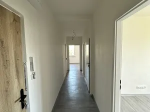 Pronájem bytu 3+1, Děčín, Krásnostudenecká, 66 m2