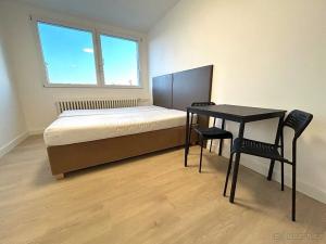 Pronájem bytu 1+kk, Praha - Vysočany, U vinných sklepů, 26 m2