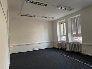 Pronájem kanceláře, Pardubice, Jana Palacha, 20 m2