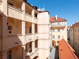 Pronájem bytu 2+1, Praha - Malá Strana, Mostecká, 68 m2
