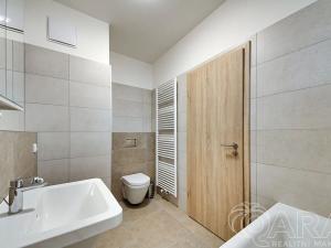 Pronájem bytu 2+kk, Praha - Modřany, Mezi vodami, 58 m2