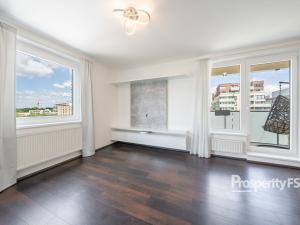 Pronájem bytu 2+kk, Praha - Stodůlky, náměstí Junkových, 62 m2