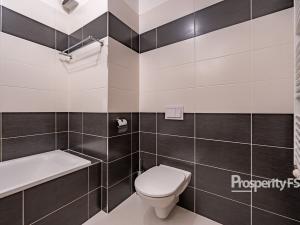 Pronájem bytu 2+kk, Praha - Stodůlky, náměstí Junkových, 62 m2