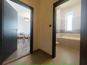 Pronájem bytu 2+kk, Praha - Hostivař, 46 m2