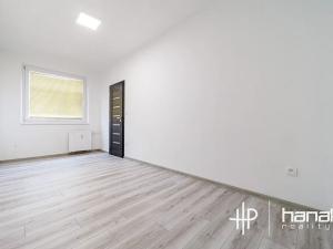 Pronájem bytu 2+1, Olomouc, Rožňavská, 45 m2