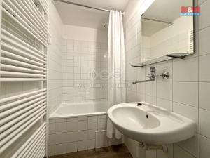 Pronájem bytu 1+1, Náchod - Staré Město nad Metují, Duhová, 43 m2