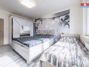 Prodej bytu 4+1, Chomutov, Kamenná, 79 m2