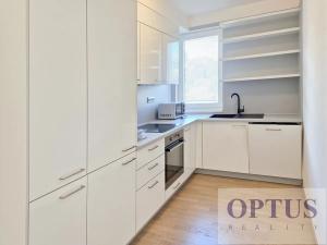 Pronájem bytu 4+kk, Praha - Jinonice, Pod stolovou horou, 87 m2