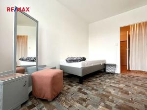 Pronájem bytu 2+kk, Praha - Stodůlky, Zázvorkova, 43 m2
