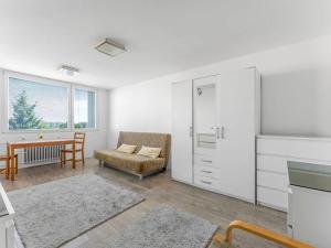 Prodej bytu 1+kk, Praha - Střížkov, Červenkova, 34 m2