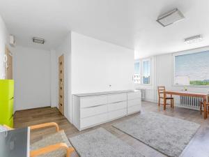 Prodej bytu 1+kk, Praha - Střížkov, Červenkova, 34 m2