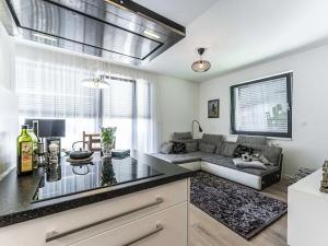 Pronájem bytu 3+kk, Praha - Veleslavín, Pod dvorem, 82 m2