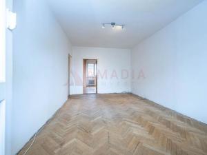 Prodej bytu 2+1, Praha - Malešice, Káranská, 52 m2