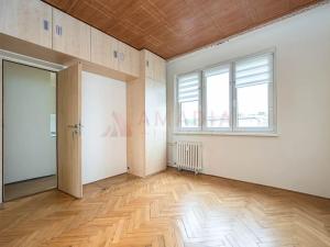 Prodej bytu 2+1, Praha - Malešice, Káranská, 52 m2