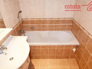 Pronájem bytu 2+1, Chomutov, Kamenný vrch, 58 m2