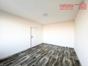 Pronájem bytu 1+1, Chomutov, Růžová, 35 m2