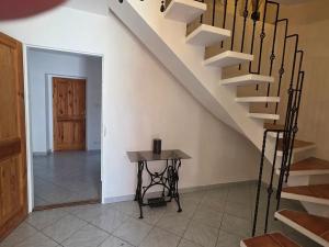 Pronájem rodinného domu, Baška, 200 m2