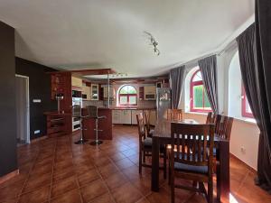 Pronájem rodinného domu, Baška, 200 m2