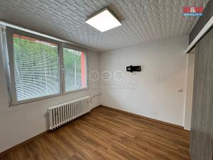 Pronájem bytu 3+1, Ústí nad Labem - Střekov, Tolstého, 65 m2