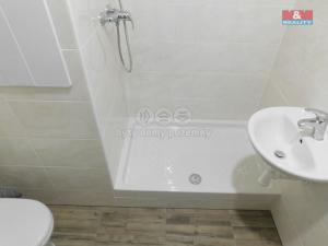 Pronájem bytu 1+kk, Jablonec nad Nisou, Na Vršku, 27 m2