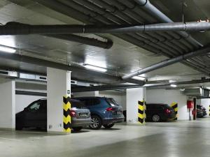 Pronájem garážového stání, Praha - Žižkov, Olšanská, 14 m2