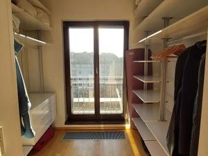 Pronájem bytu 3+kk, Praha - Holešovice, Jankovcova, 78 m2