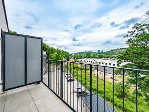 Pronájem bytu 3+kk, Praha - Hlubočepy, Na Zlíchově, 76 m2