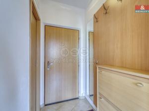 Pronájem bytu 2+kk, Klatovy - Klatovy III, Sídliště U Pošty, 36 m2