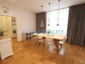 Pronájem bytu 1+kk, Praha - Vyšehrad, Neklanova, 54 m2