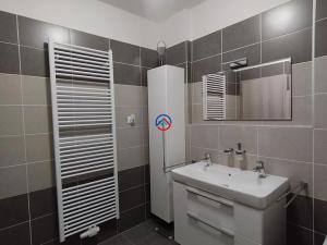 Pronájem bytu 2+kk, Olomouc, Aloise Rašína, 62 m2