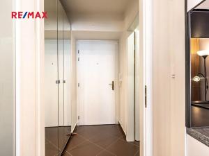 Prodej bytu 1+kk, Praha - Holešovice, Šimáčkova, 24 m2