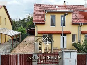 Pronájem rodinného domu, Zlonín, Topolová, 130 m2