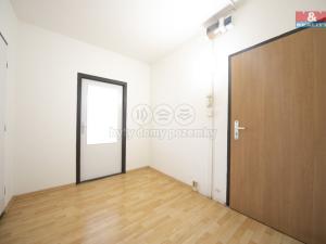 Prodej bytu 2+kk, Děčín - Děčín V-Rozbělesy, Závodní, 42 m2