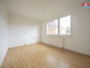 Prodej bytu 2+kk, Děčín - Děčín V-Rozbělesy, Závodní, 42 m2